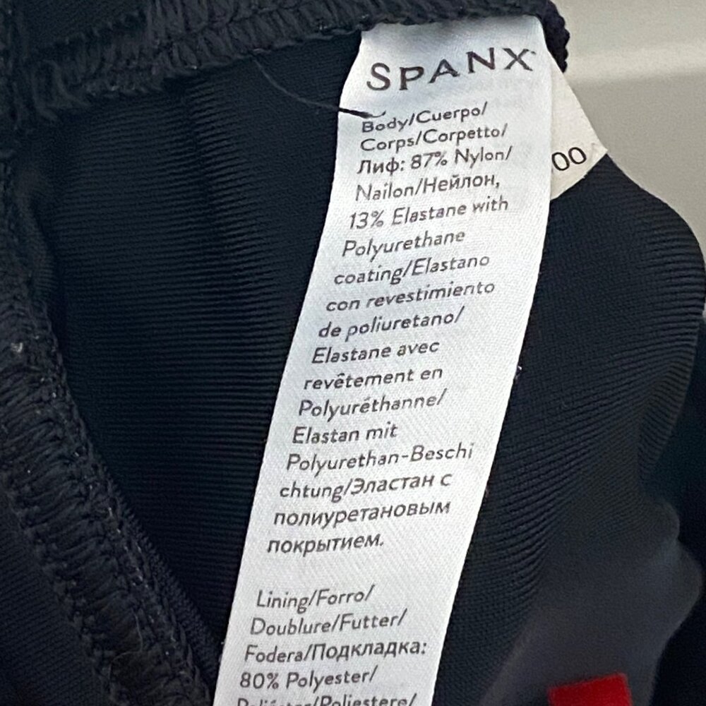 Spanx Black Faux Leather Leggings S • High-Rise Shaping Control • Sleek Fit 2437 - Picture 5 of 10